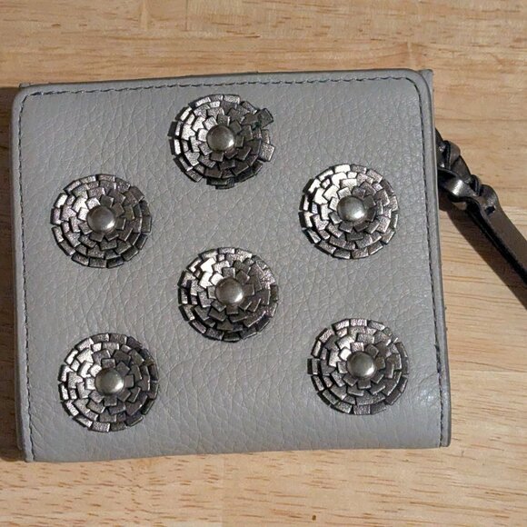 Fossil Caroline Mineral Gray Wallet - Picture 1 of 7